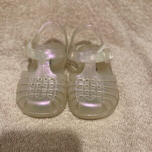 Cat & Jack Girl’s Iridescent Jelly Sandals - Size 6